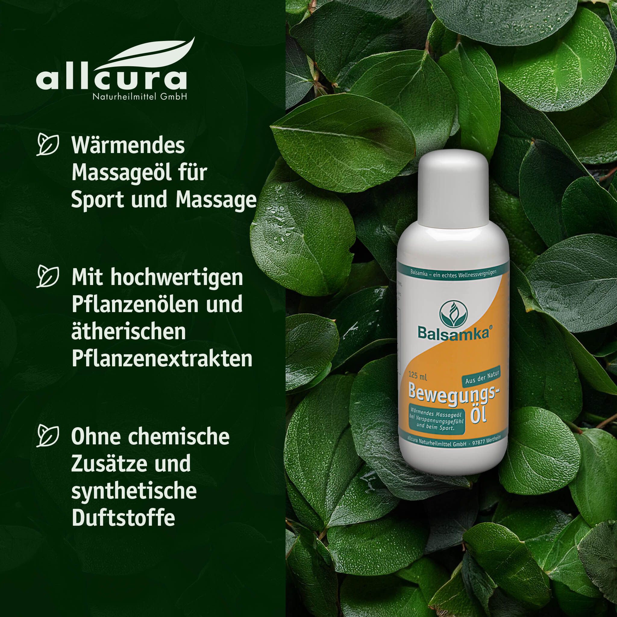 Bouteille de Balsamka Bewegungs-Öl sur fond vert. Texte: huile de massage chauffante, extraits de plantes, sans additifs.