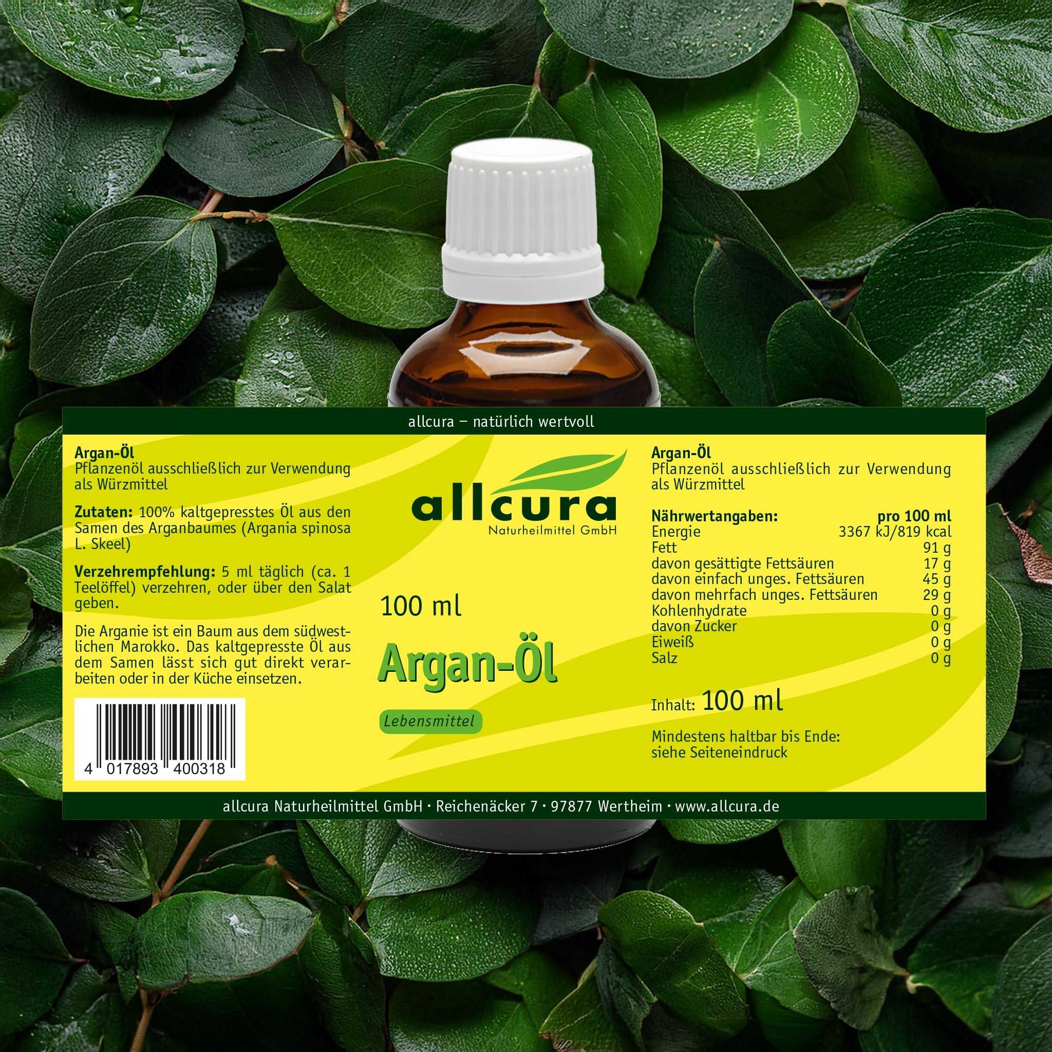 Braune Glasflasche mit weißem Verschluss, umgeben von Blättern. Etikett mit Text und Nährwertangaben. Marke: allcura.