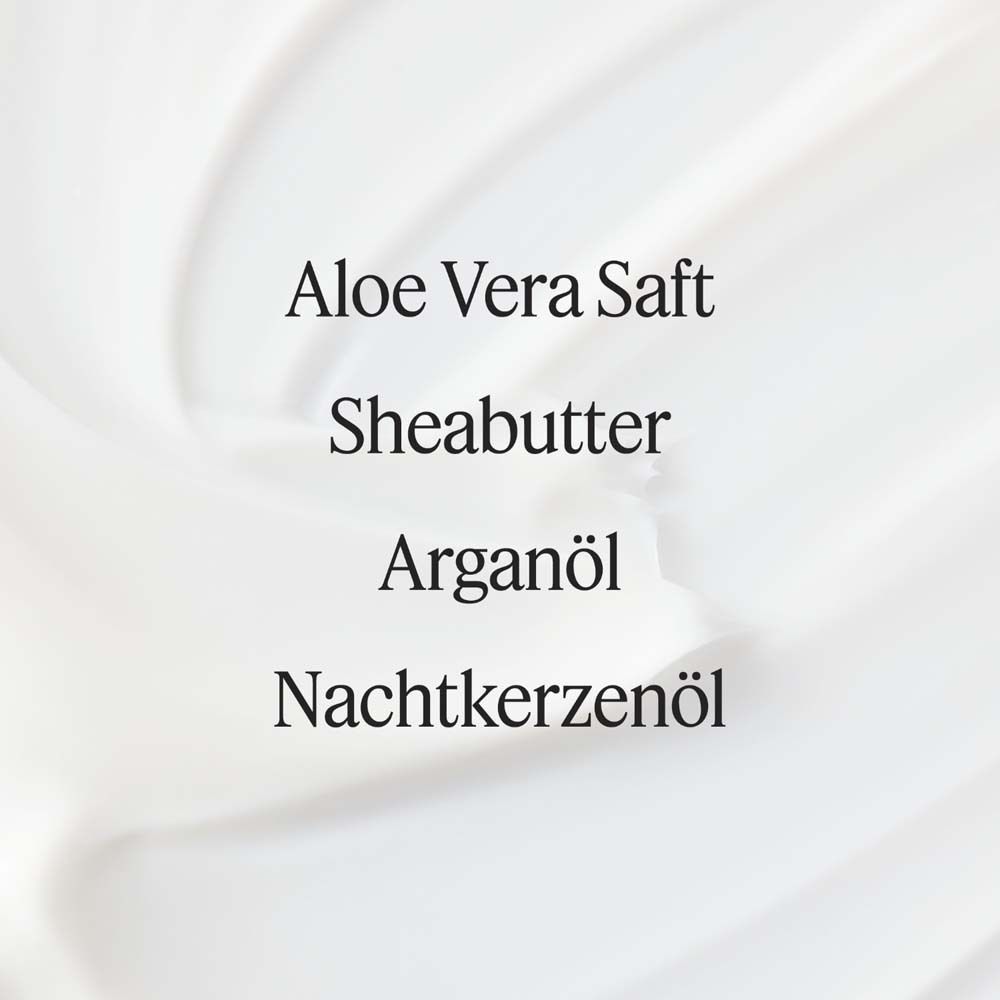 Nahaufnahme von Creme mit Text: Aloe Vera Saft, Sheabutter, Arganöl, Nachtkerzenöl.