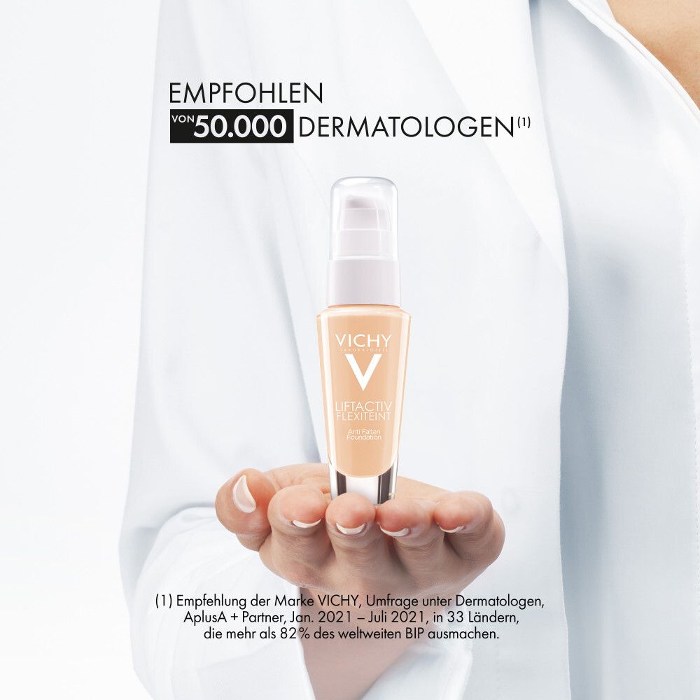 Person hält Vichy Liftactiv Flexilift Teint. Text: Empfohlen von 50.000 Dermatologen.