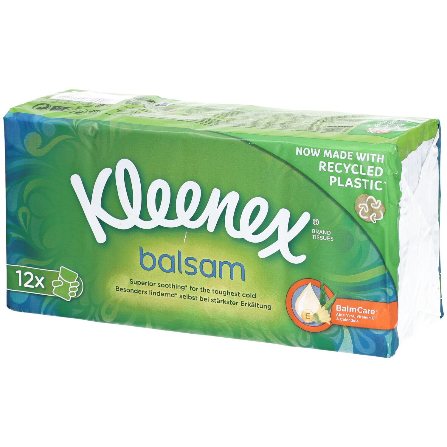 Paquet de mouchoirs Kleenex Balsam. Emballage vert avec logo blanc. 12 unités. Fabriqué avec du plastique recyclé.