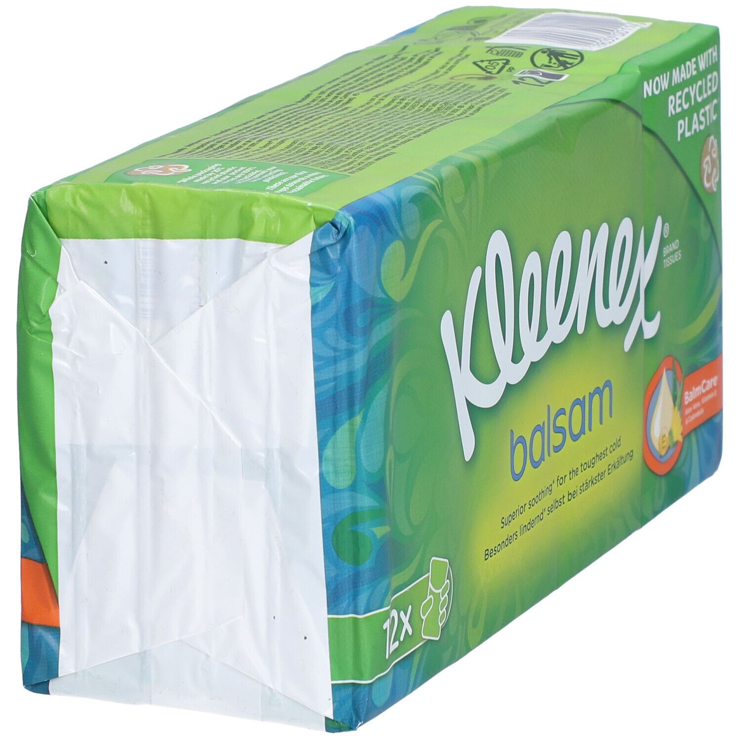 Paquet de mouchoirs Kleenex Balsam. Emballage vert avec logo blanc. 12 unités. Fabriqué avec du plastique recyclé.