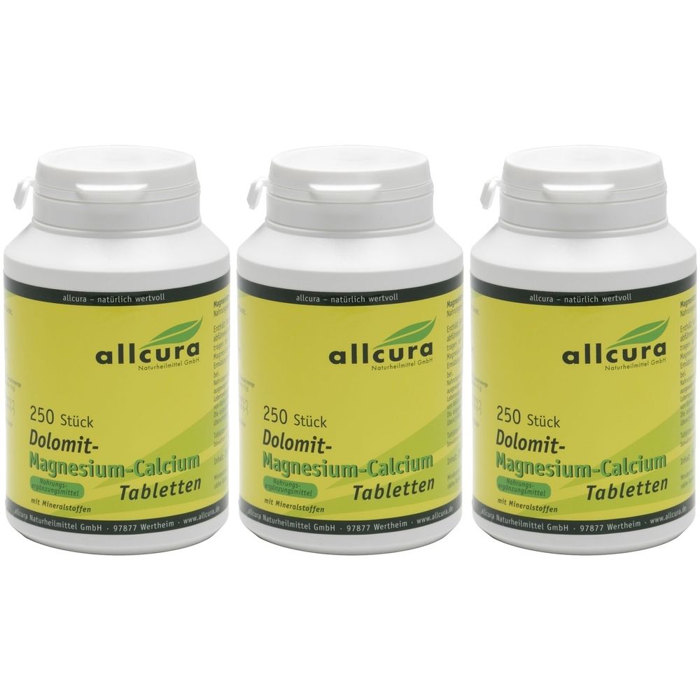 Drei weiße Flaschen mit gelben Etiketten. Auf den Etiketten steht "allcura", "250 Stück Dolomit-Magnesium-Calcium Tabletten".