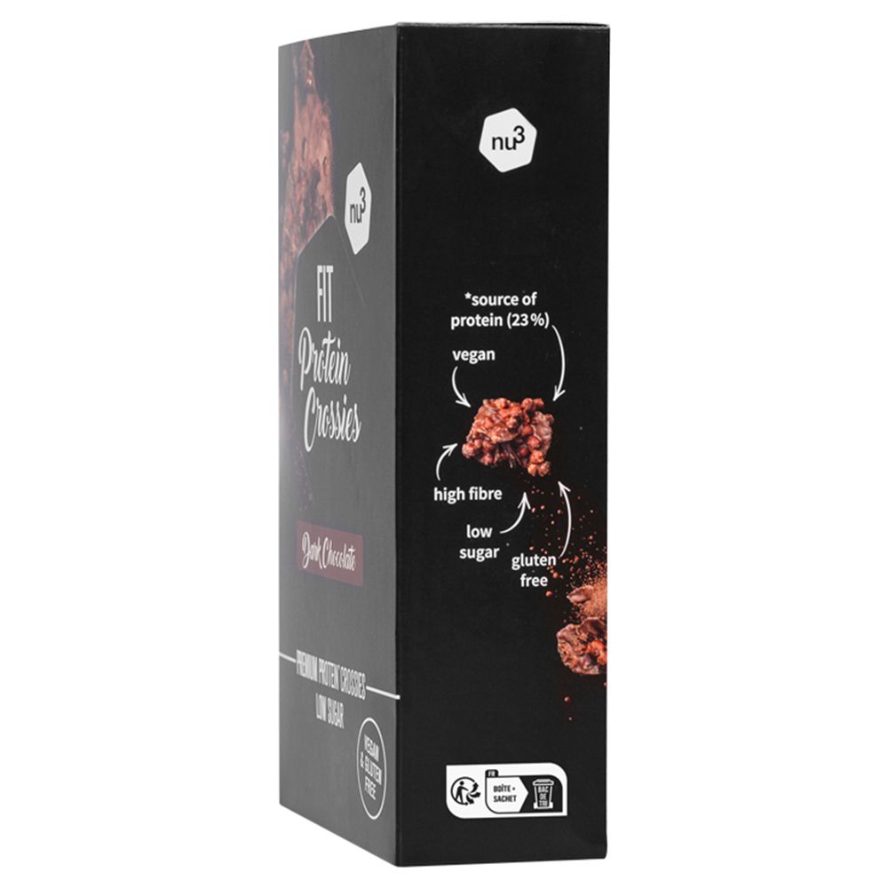 Côté de la boîte noire avec texte : « FIT Protein Crossies », « Dark Chocolate », Premium Protein Crossies, Vegan & Gluten Free.