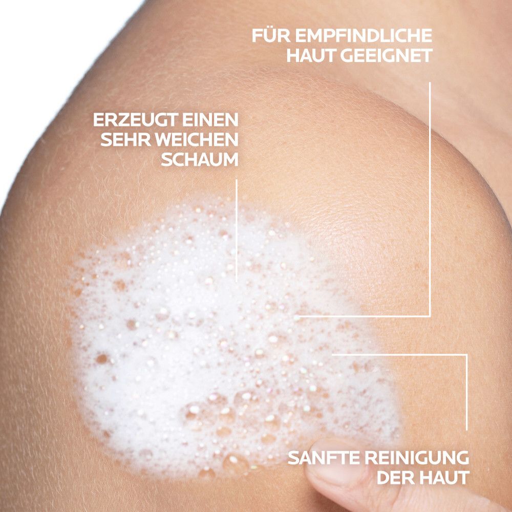 Mousse sur la peau. Texte : Convient aux peaux sensibles. Nettoyage doux de la peau. Crée une mousse très douce.