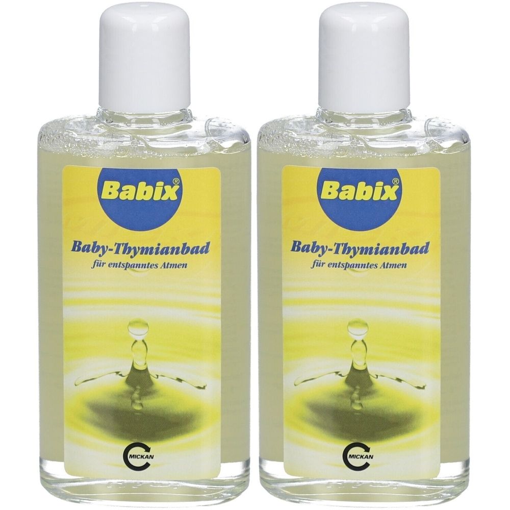 Zwei Flaschen mit weißem Verschluss und gelbem Etikett. Auf dem Etikett steht "Babix Baby-Thymianbad".