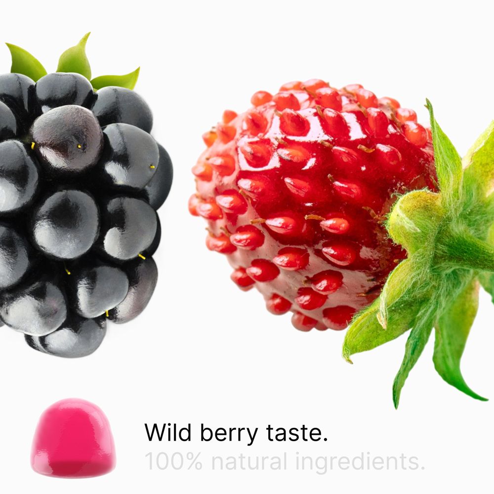 Mûre, fraise et un bonbon gélifié rose. Inscription : "Wild Berry Taste".