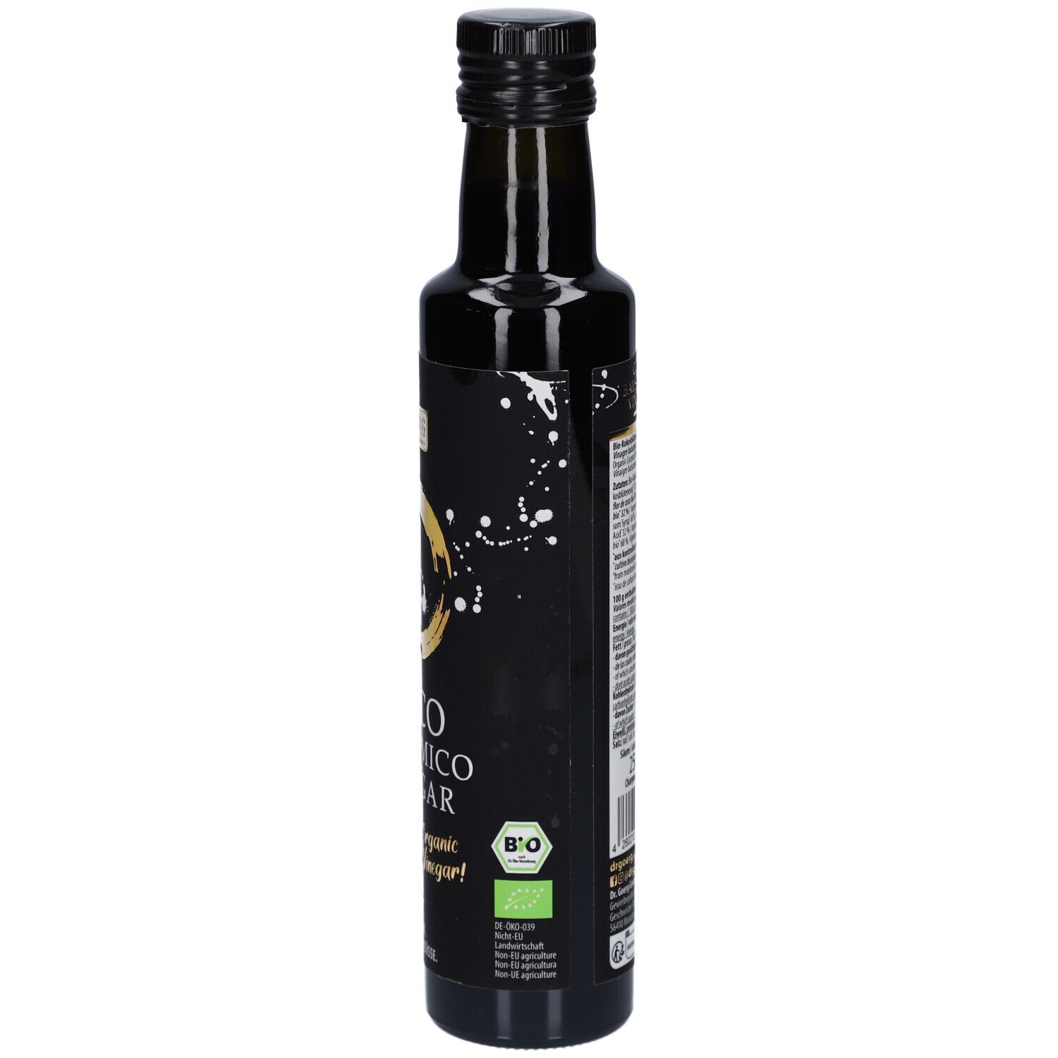 Dunkle Glasflasche mit schwarzem Etikett. Aufschrift: Coco Balsamico Vinegar. Bio-Siegel.