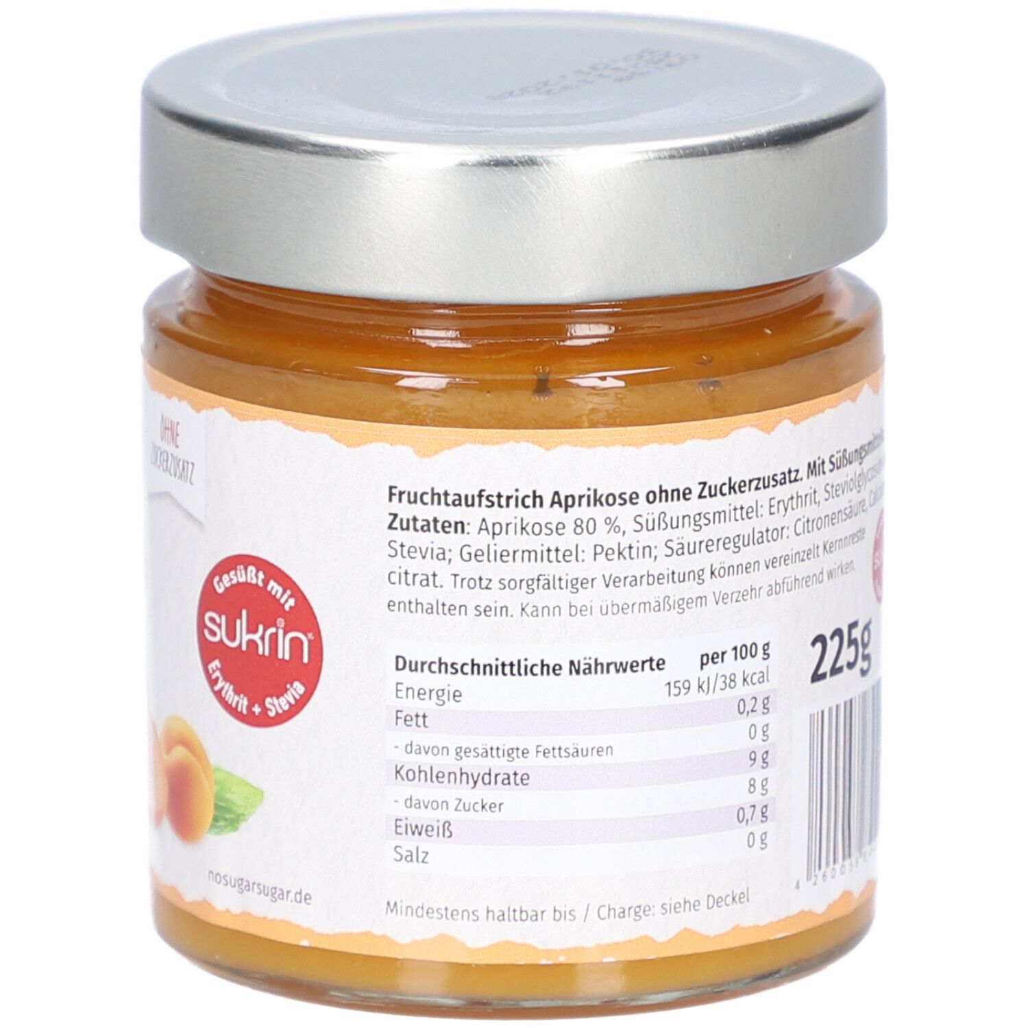 Pot de confiture d'abricots. Étiquette avec informations nutritionnelles et "225g". Couvercle argenté.