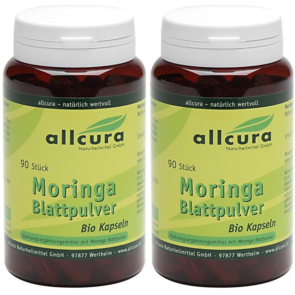Deux flacons bruns avec des couvercles blancs. Inscription : allcura Moringa Blattpulver Bio Kapseln. 90 pièces. Naturheilmittel GmbH.