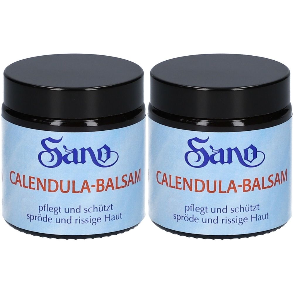 Zwei Tiegel mit schwarzem Deckel. Auf den hellblauen Etiketten steht "Sano Calendula-Balsam". Text: pflegt und schützt spröde und rissige Haut.