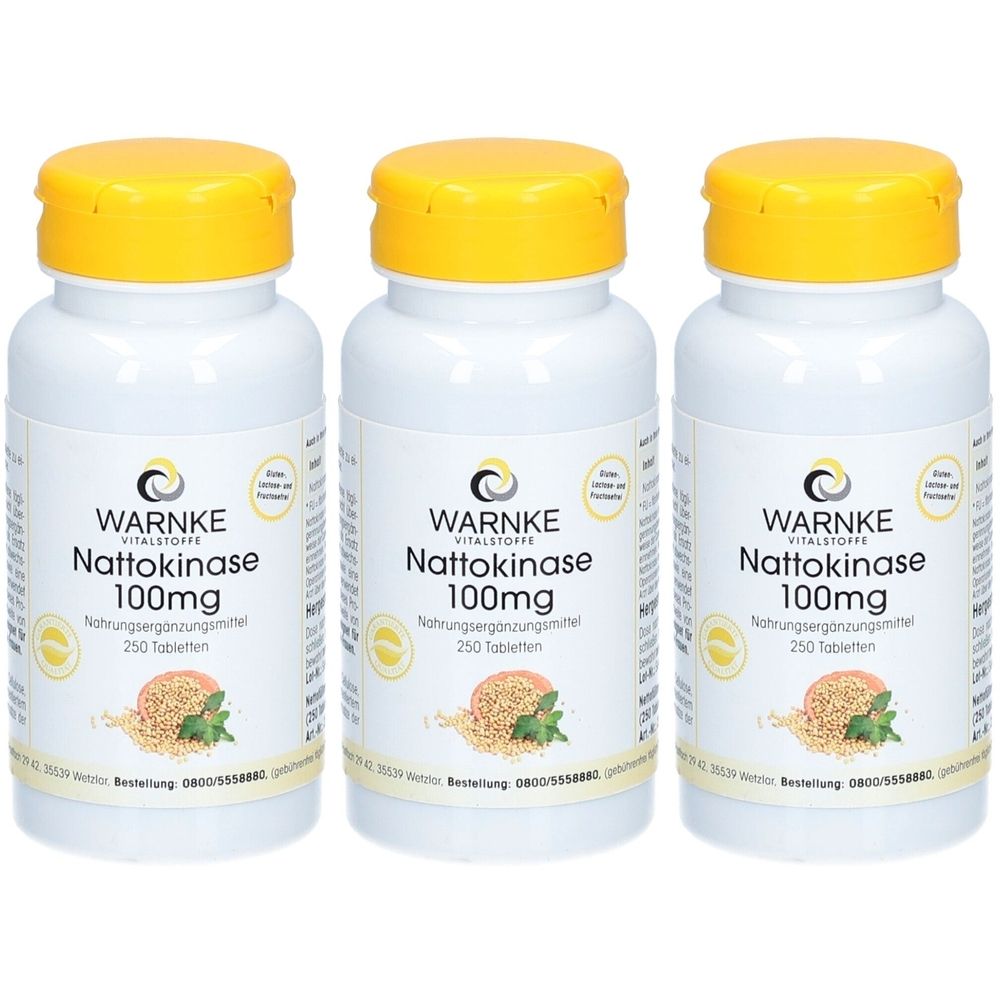 Drei weiße Flaschen mit gelben Deckeln. Aufschrift: WARNKE Nattokinase 100mg, Nahrungsergänzungsmittel, 250 Tabletten.