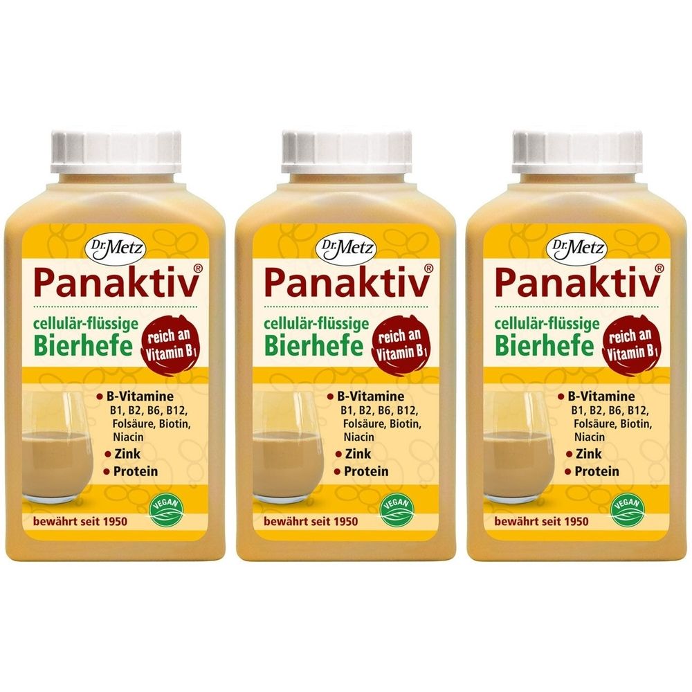 Trois bouteilles de Panaktiv, levure de bière cellulaire liquide. Inscription : riche en vitamine B. Contient vitamines B, zinc et protéines. Vegan.