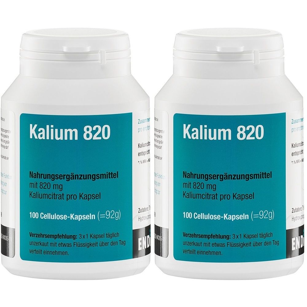 Deux flacons blancs avec étiquette bleu et blanc. Inscription : Kalium 820, complément alimentaire, 100 gélules de cellulose. Recommandation : 3 gélules par jour.