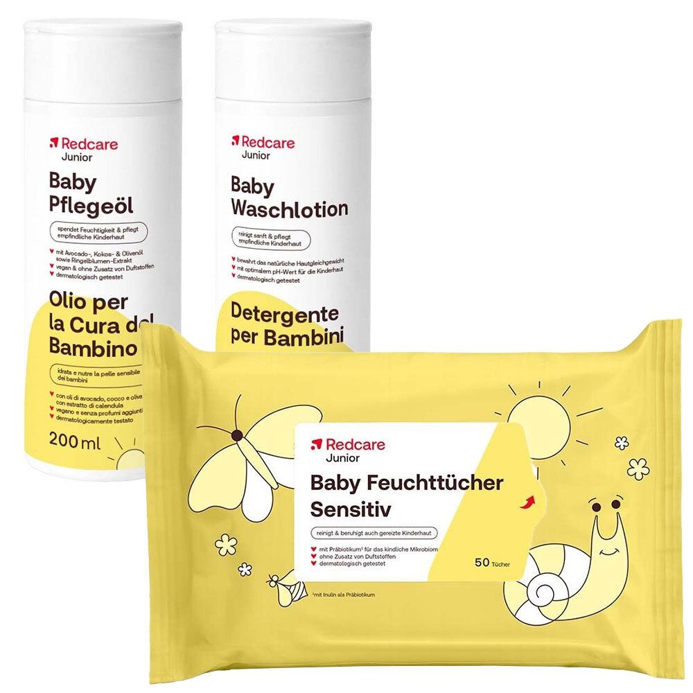 Trois produits de soins pour bébés : huile, lotion lavante et lingettes. Emballages blanc et jaune avec noms de produits et illustrations.