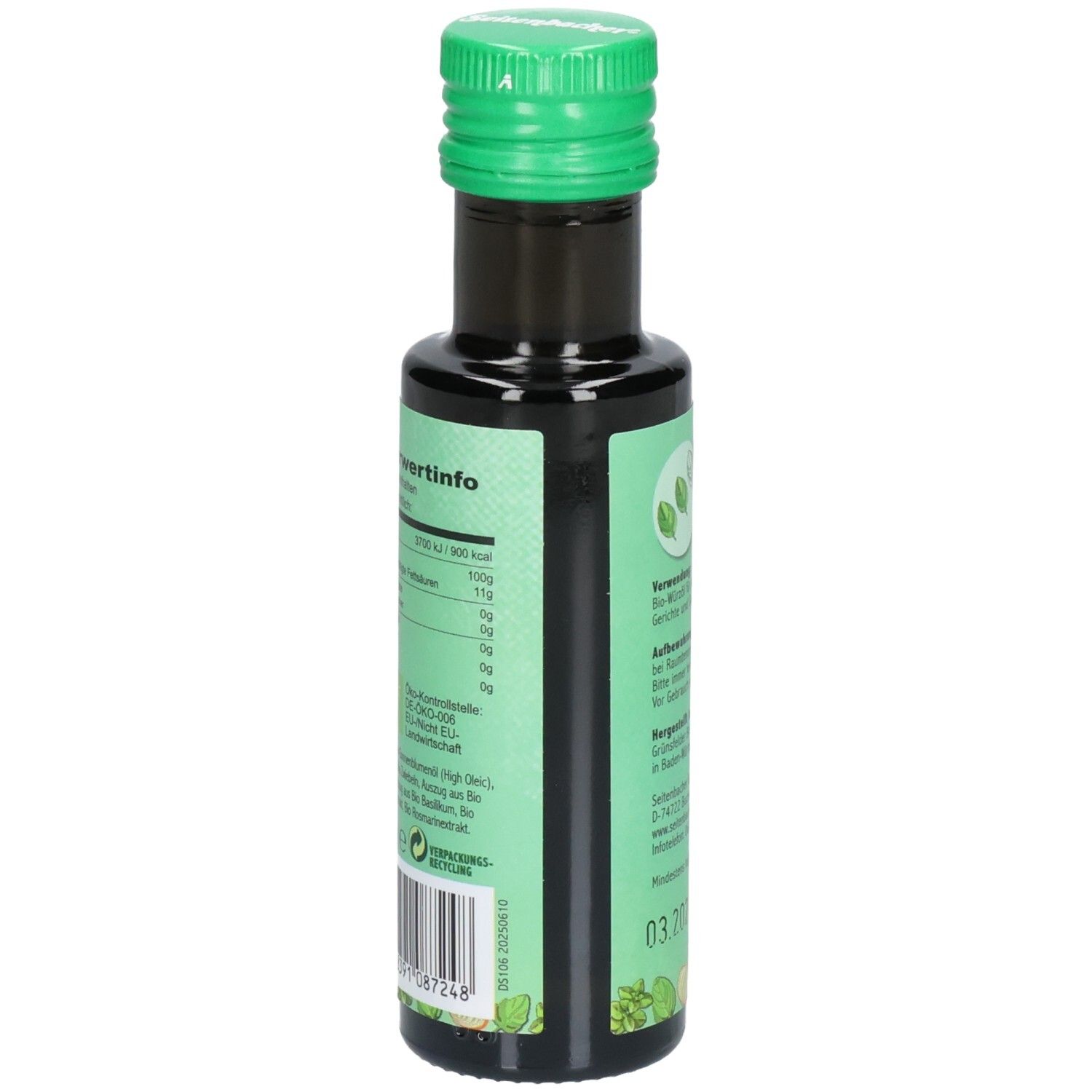 Bouteille verte avec bouchon vert. Dos avec informations nutritionnelles. Illustration d'herbes.