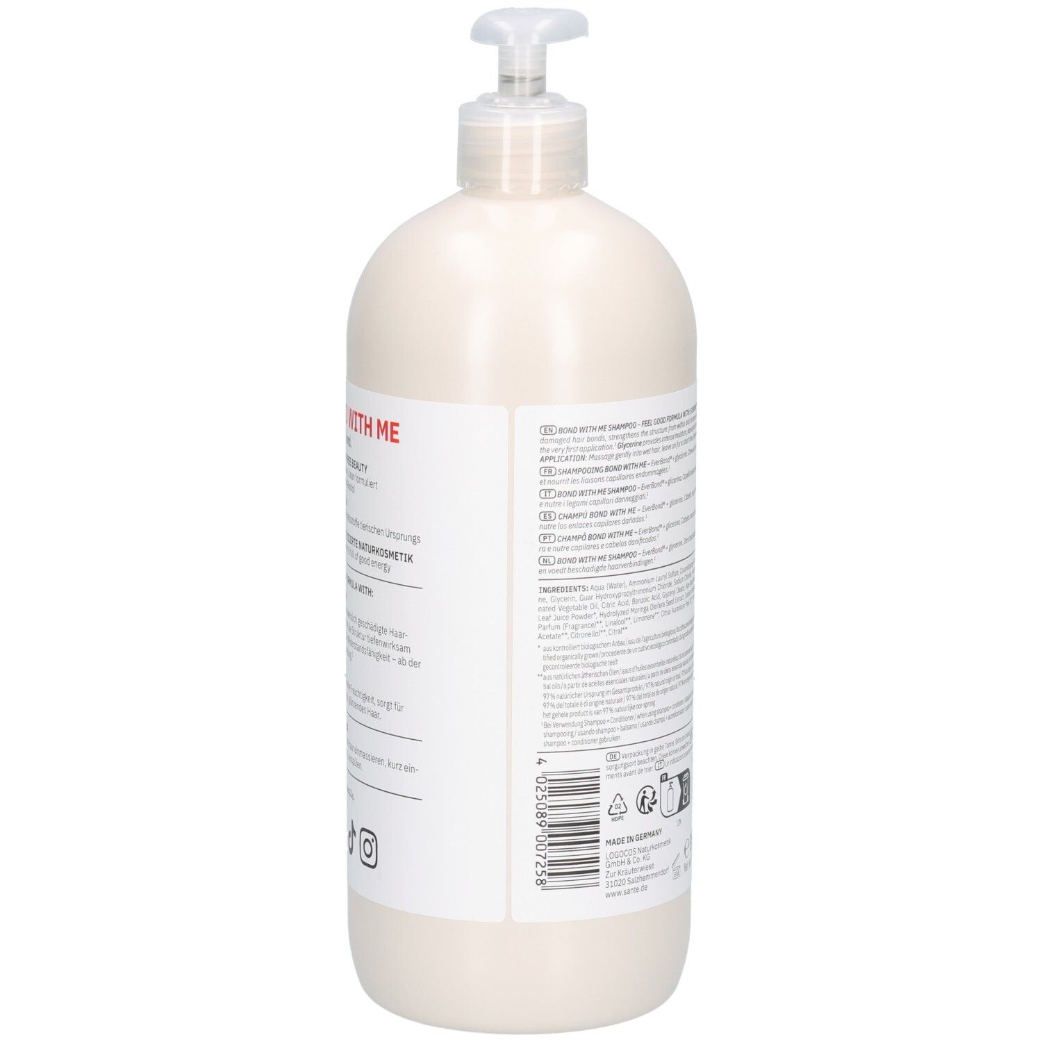 Rückansicht der Shampoo-Flasche. Text auf dem Etikett, einschließlich Informationen zu Inhaltsstoffen und Zertifizierungen.