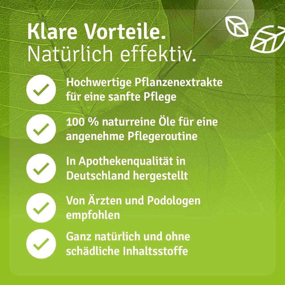 Produktflasche mit Text: 'Klare Vorteile. Natürlich effektiv'. Hochwertige Pflanzenextrakte, 100% naturreine Öle, Apothekenqualität.