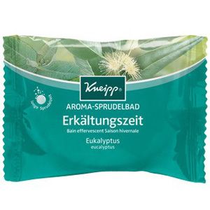 Emballage vert avec logo Kneipp et nom du produit. Motif eucalyptus et inscription "Erkältungszeit".