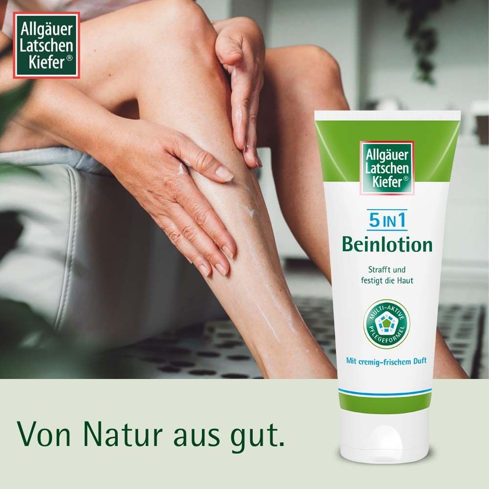 Jambes frottées avec de la lotion. Tube à droite. Logo: Allgäuer Latschenkiefer. Texte: De nature bonne.