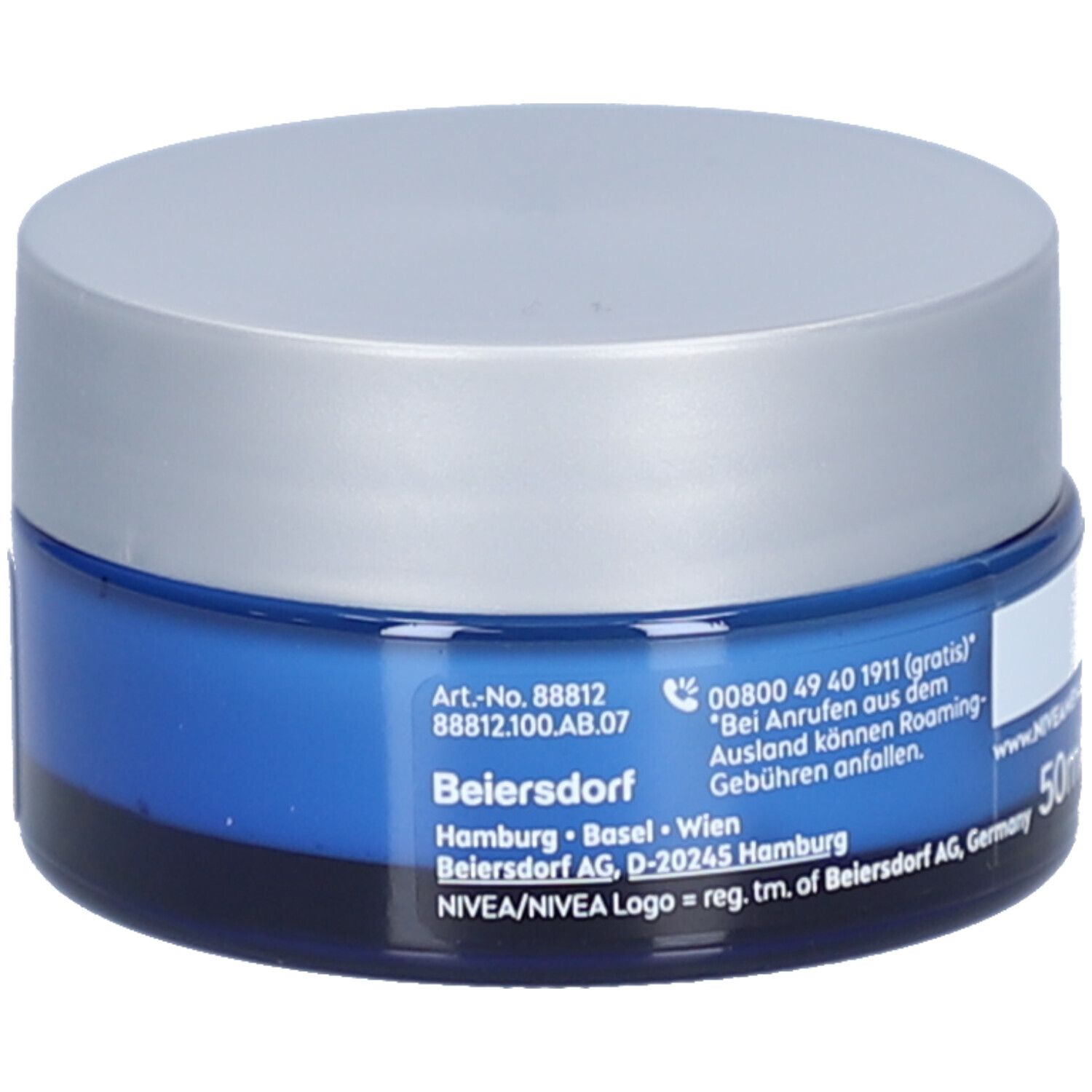 Rückseite der blauen Creme-Dose mit silbernem Deckel. Aufschrift NIVEA MEN. Informationen und Logos.