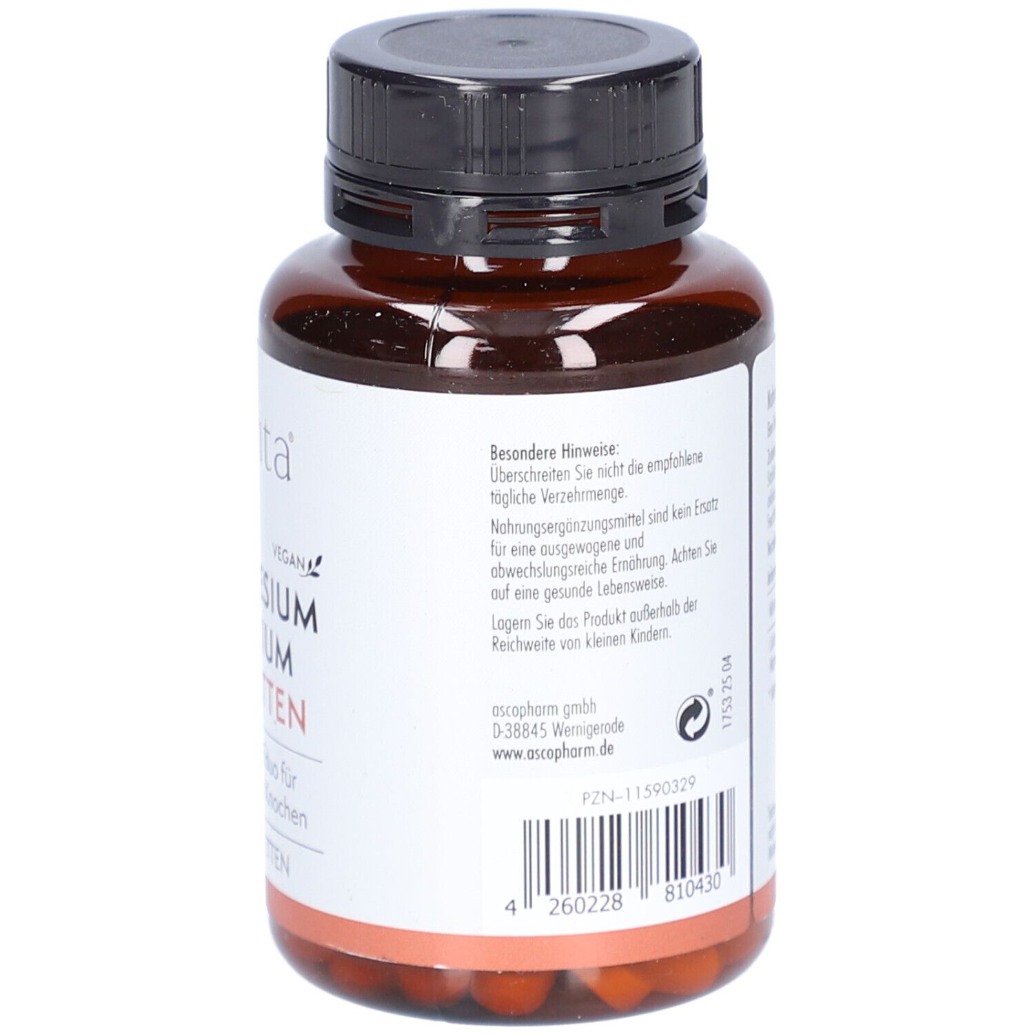 Dos d'une bouteille marron. Étiquette avec ingrédients, informations nutritionnelles et code QR. Contient "Magnesium Calcium Tabletten".