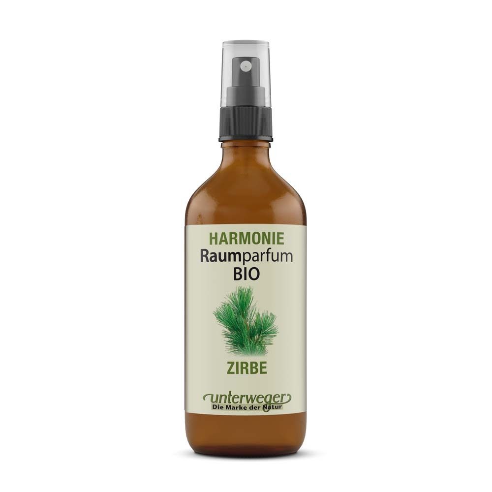 Flacon en verre brun avec vaporisateur. Étiquette avec texte: Harmonie Raumparfum BIO Zirbe. Logo Unterweger.