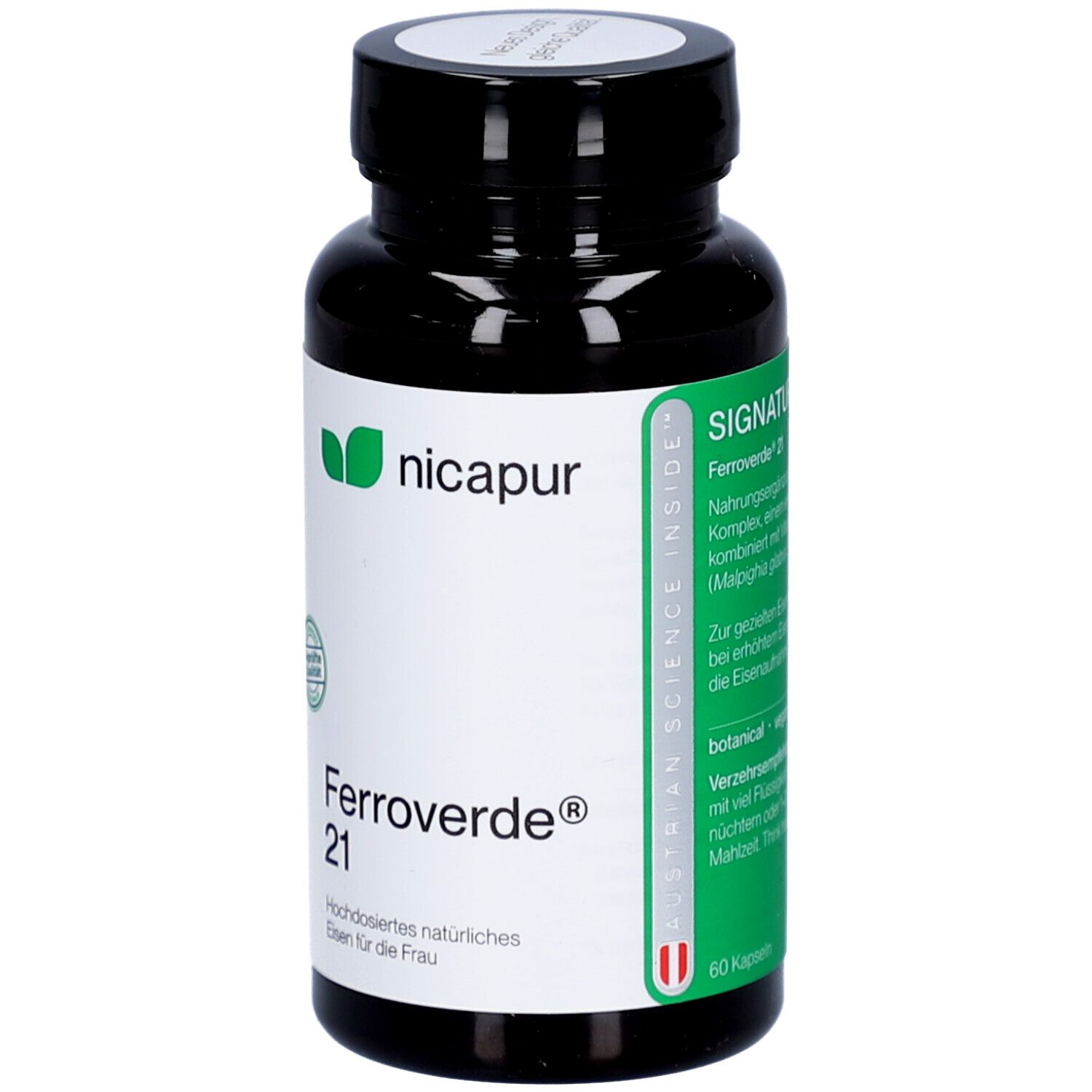 Braune Flasche mit weißem Etikett. Aufschrift: NICApur Ferroverde 21. Silberner Deckel. Qualitätszeichen.