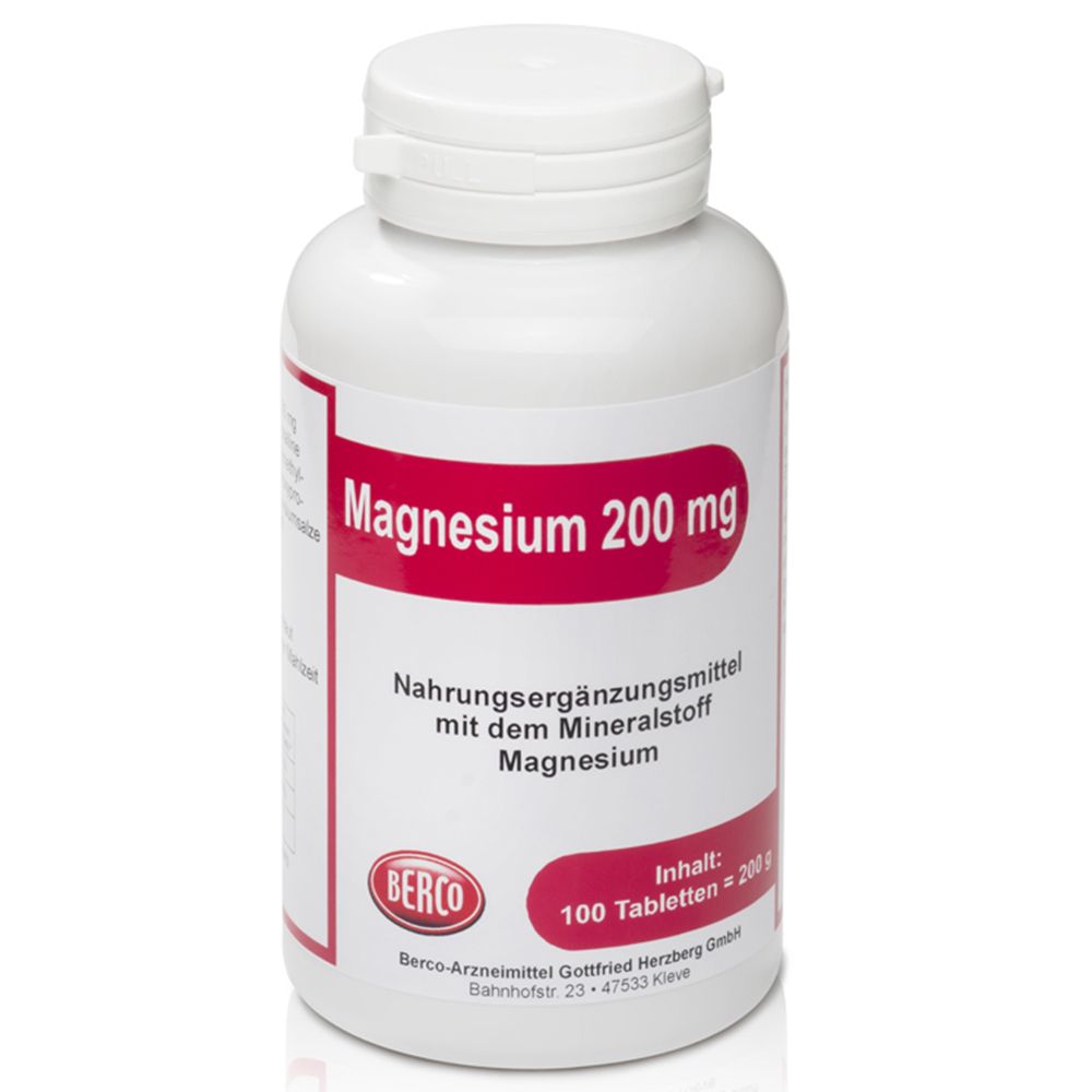 Flacon blanc avec étiquette rouge. Inscription: Magnesium 200 mg. Marque Berco. Contenu: 100 comprimés.
