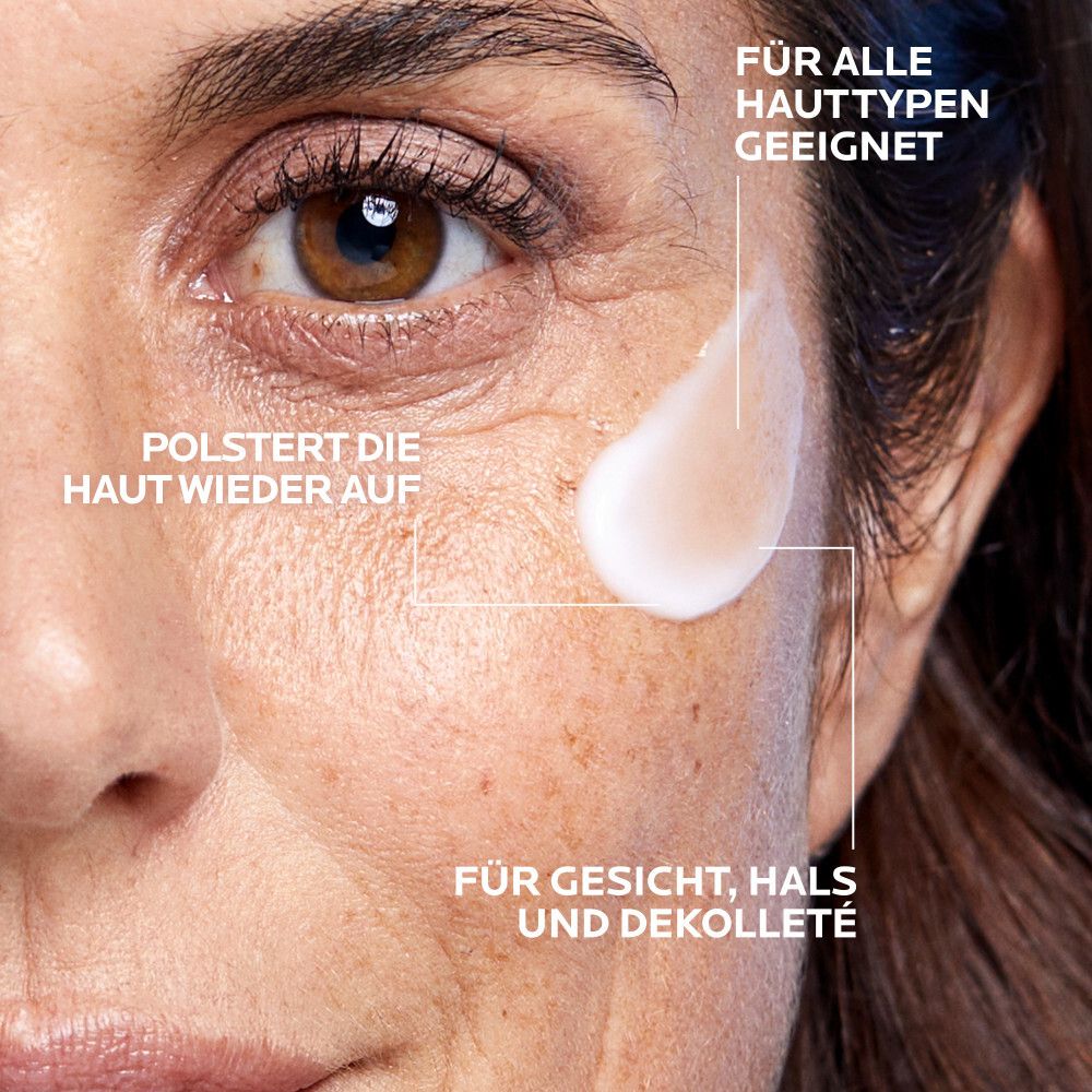Gros plan sur un visage. Crème appliquée. Texte : Convient à tous les types de peau. Repulpe la peau. Visage, cou, décolleté.