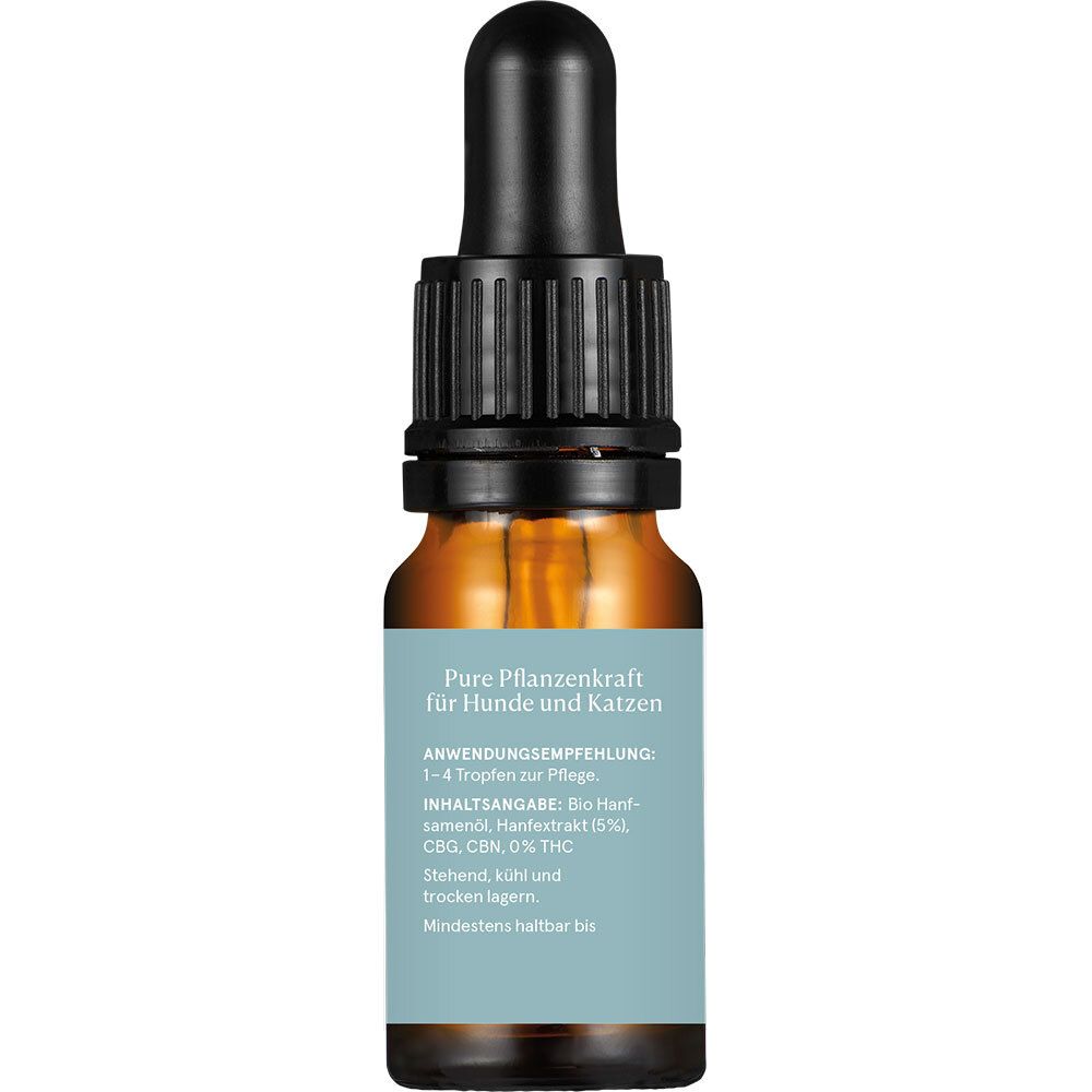 Braune Glasflasche mit schwarzem Tropfer. Aufkleber mit Text: Pure Pflanzenkraft für Hunde und Katzen. Inhaltsstoffe, 0% THC.