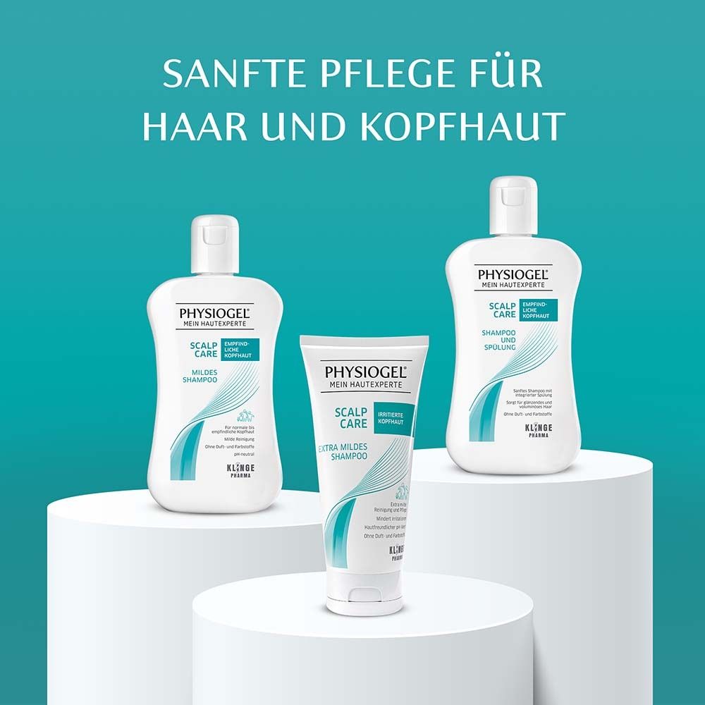 Drei Produkte: PHYSIOGEL® Shampoo und Spülung. Text: Sanfte Pflege für Haar und Kopfhaut.