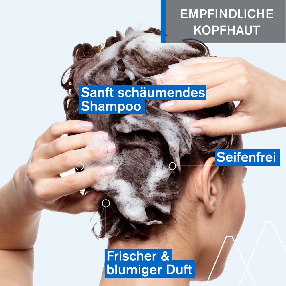 Sanft schäumendes, seifenfreies Shampoo für empfindliche Kopfhaut mit frischem, blumigem Duft.