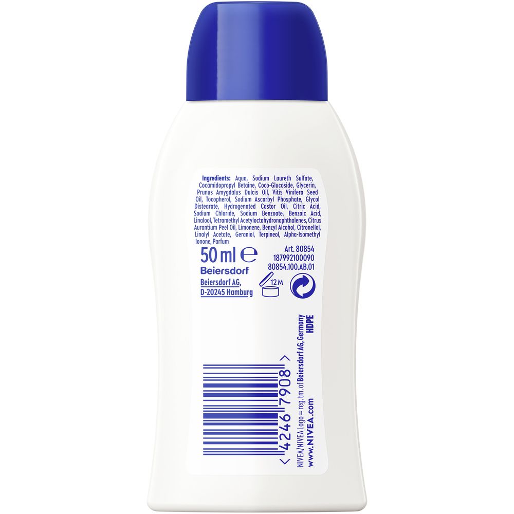 Rückseite einer NIVEA Creme Soft Pflegedusche-Flasche mit Inhaltsstoffen und Barcode.