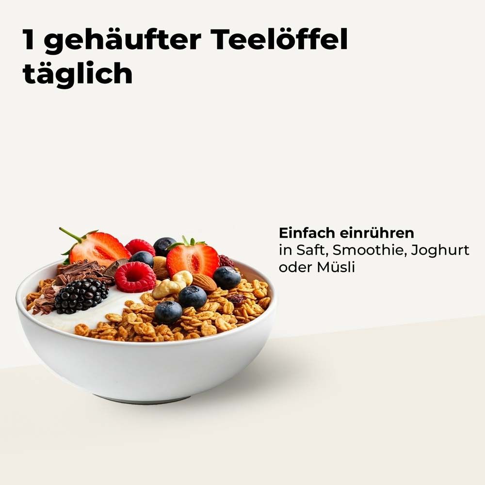 Schüssel mit Müsli, Beeren und Nüssen. Text: 1 gehäufter Teelöffel täglich. Einfach einrühren in Saft, Smoothie, Joghurt oder Müsli.