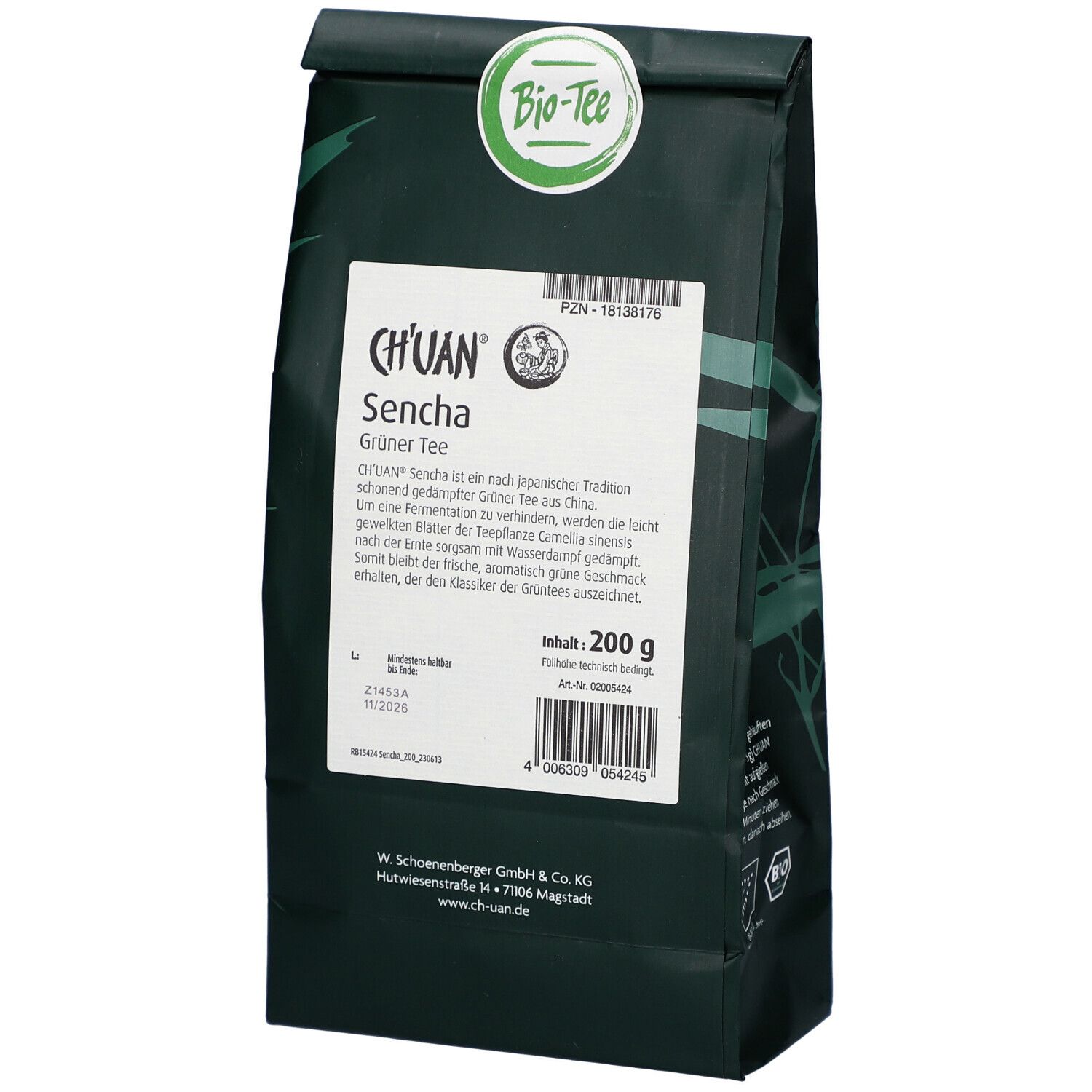 Thé vert dans un emballage vert foncé avec une étiquette blanche. Logo avec le lettrage CH'UAN et Sencha. Label bio.