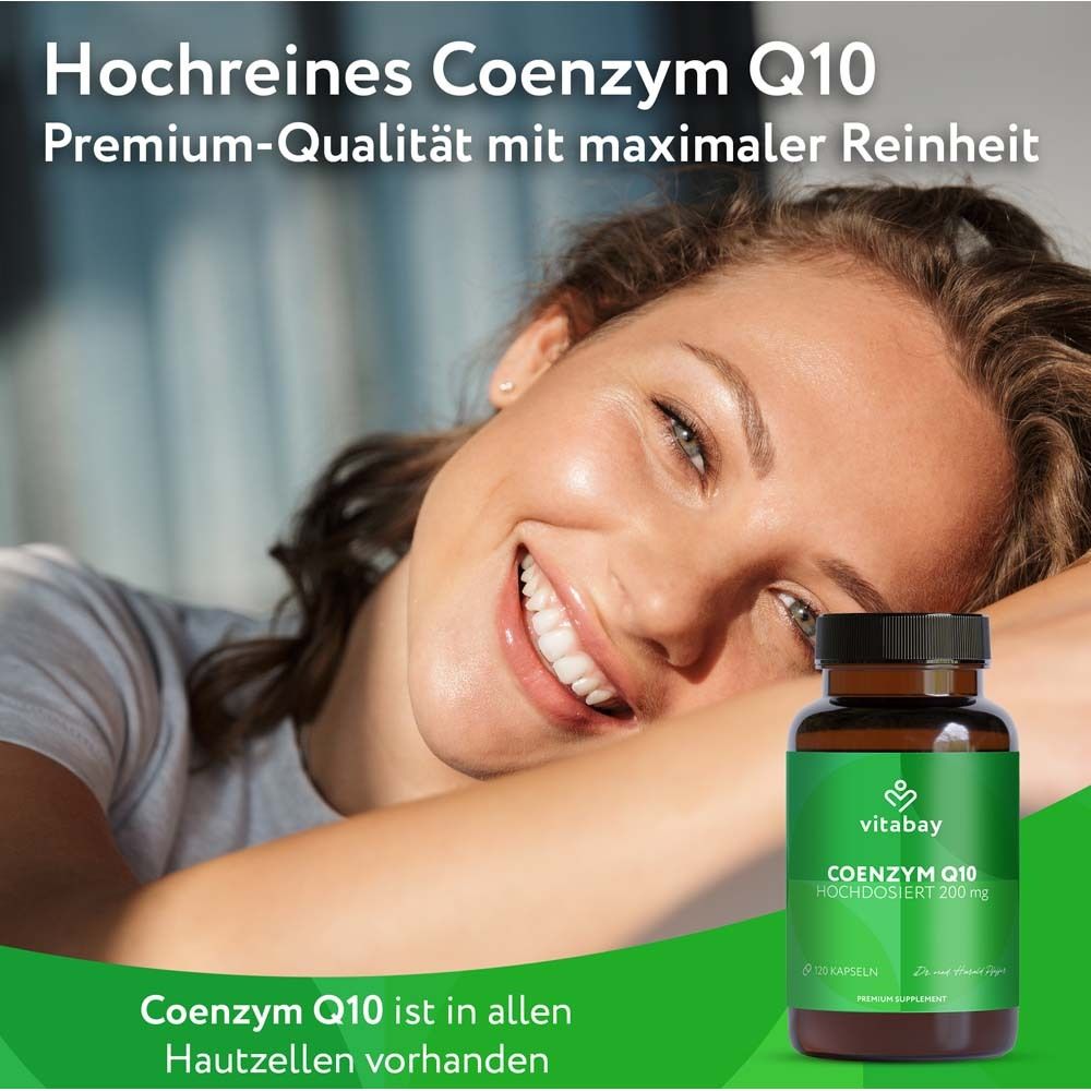 Femme avec flacon. Texte : Coenzyme Q10 de haute pureté. Qualité premium avec pureté maximale.
