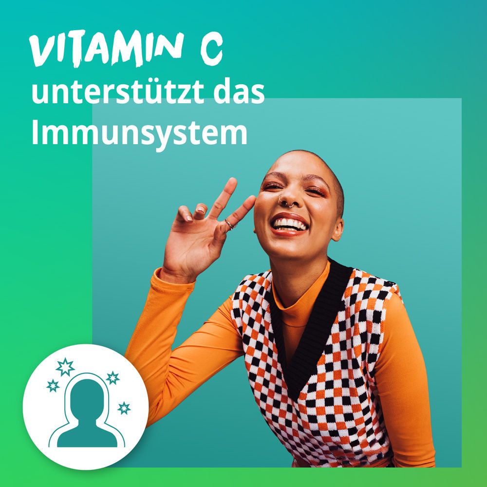 Femme souriante. La vitamine C soutient le système immunitaire. Dès 4 ans.