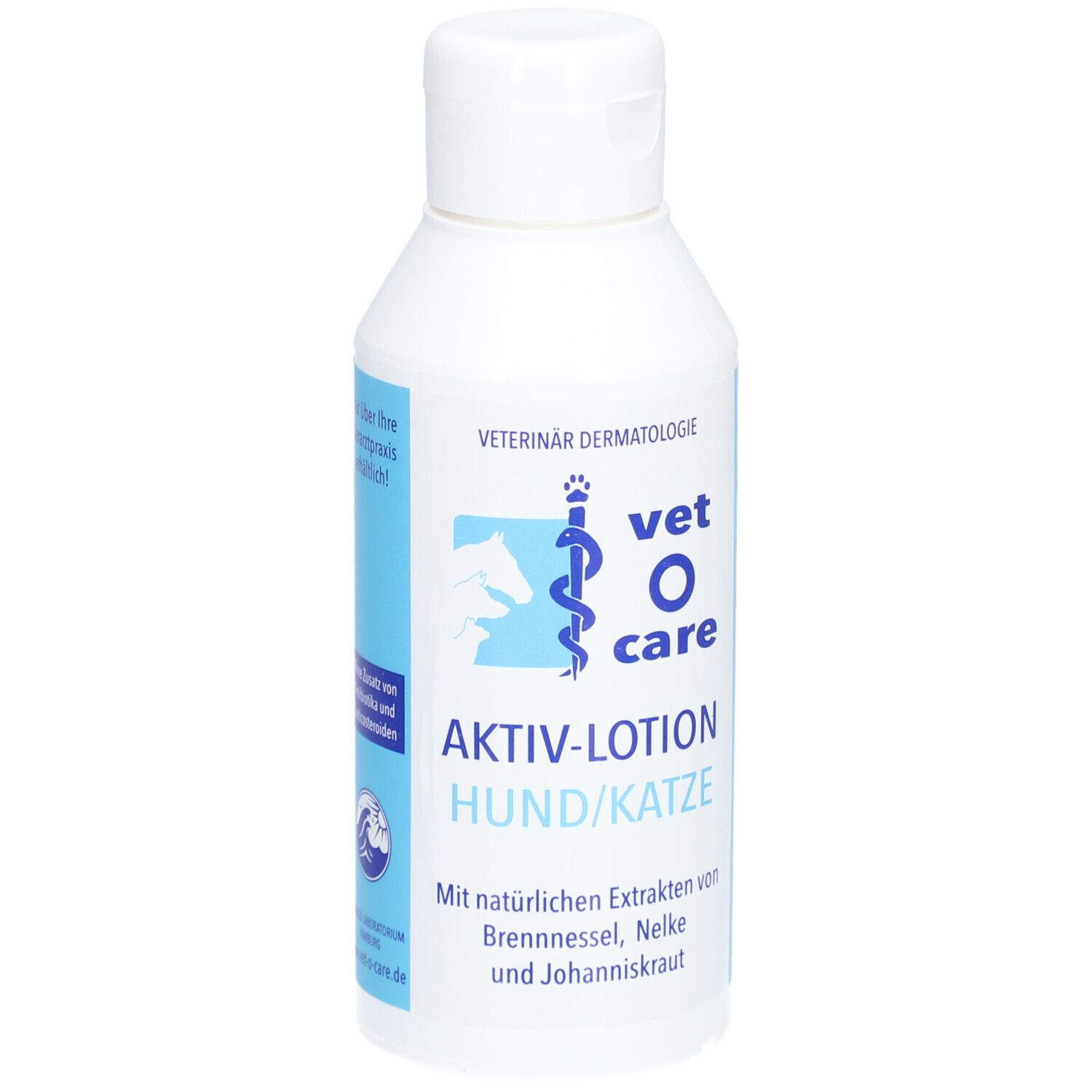 Weiße Flasche mit blauem Etikett. Aufschrift: vet O care Aktiv-Lotion Hund/Katze. Mit Logo und Text.