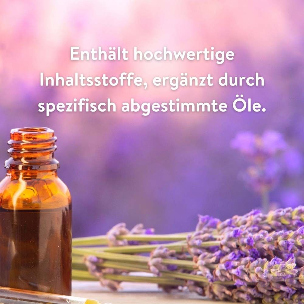 Braune Flasche mit Öl und Lavendelblüten. Text: Enthält hochwertige Inhaltsstoffe, ergänzt durch spezifisch abgestimmte Öle.