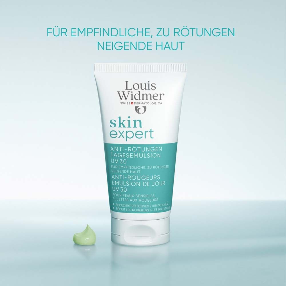 Tube Louis Widmer skin expert Anti-Rötungen Tagesemulsion UV 30. Grüne Creme daneben.