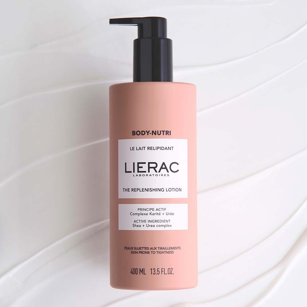 Flacon rose avec pompe noire. Inscriptions: LIERAC, BODY-NUTRI, THE REPLENISHING LOTION. 400 ml.