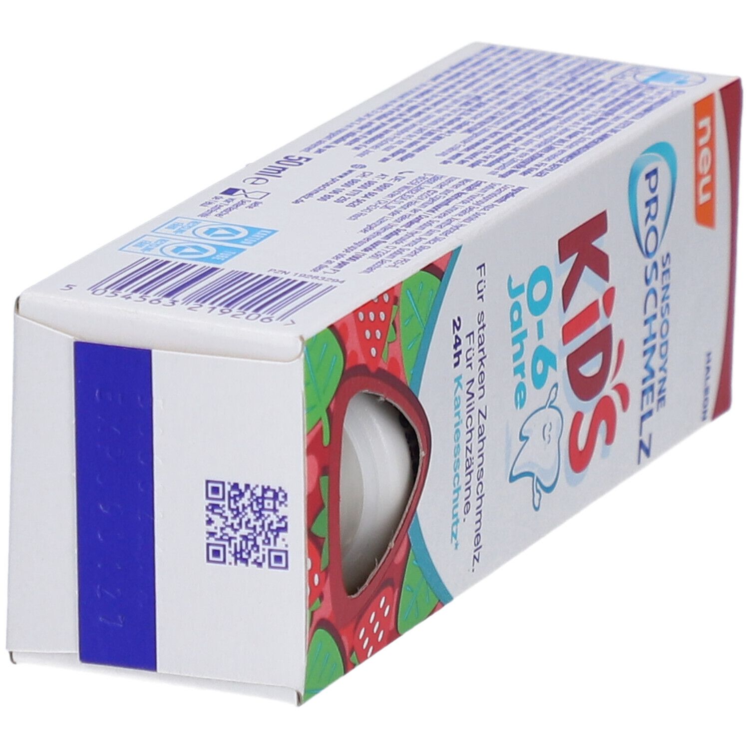 Rückseite der Zahnpasta-Verpackung "SENSODYNE ProSchmelz Kids 0-6 Jahre". QR-Code und Erdbeer-Design.