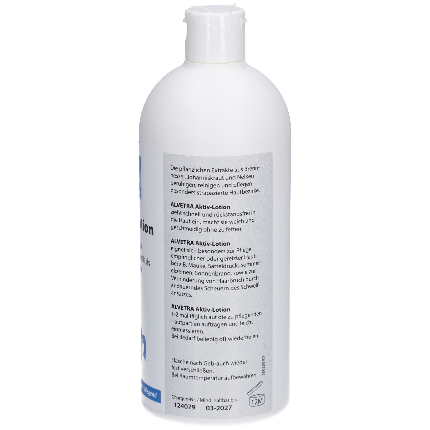 Rückseite der weißen Flasche. Text. Chargen-Nr. und Mindesthaltbarkeitsdatum. Flaschenverschluss.