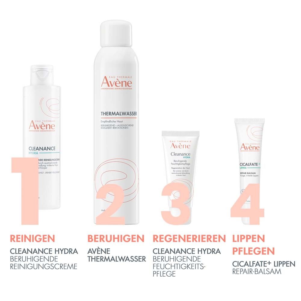 Vier Produkte: Reinigungscreme, Thermalwasser, Feuchtigkeitspflege, Lippenbalsam.