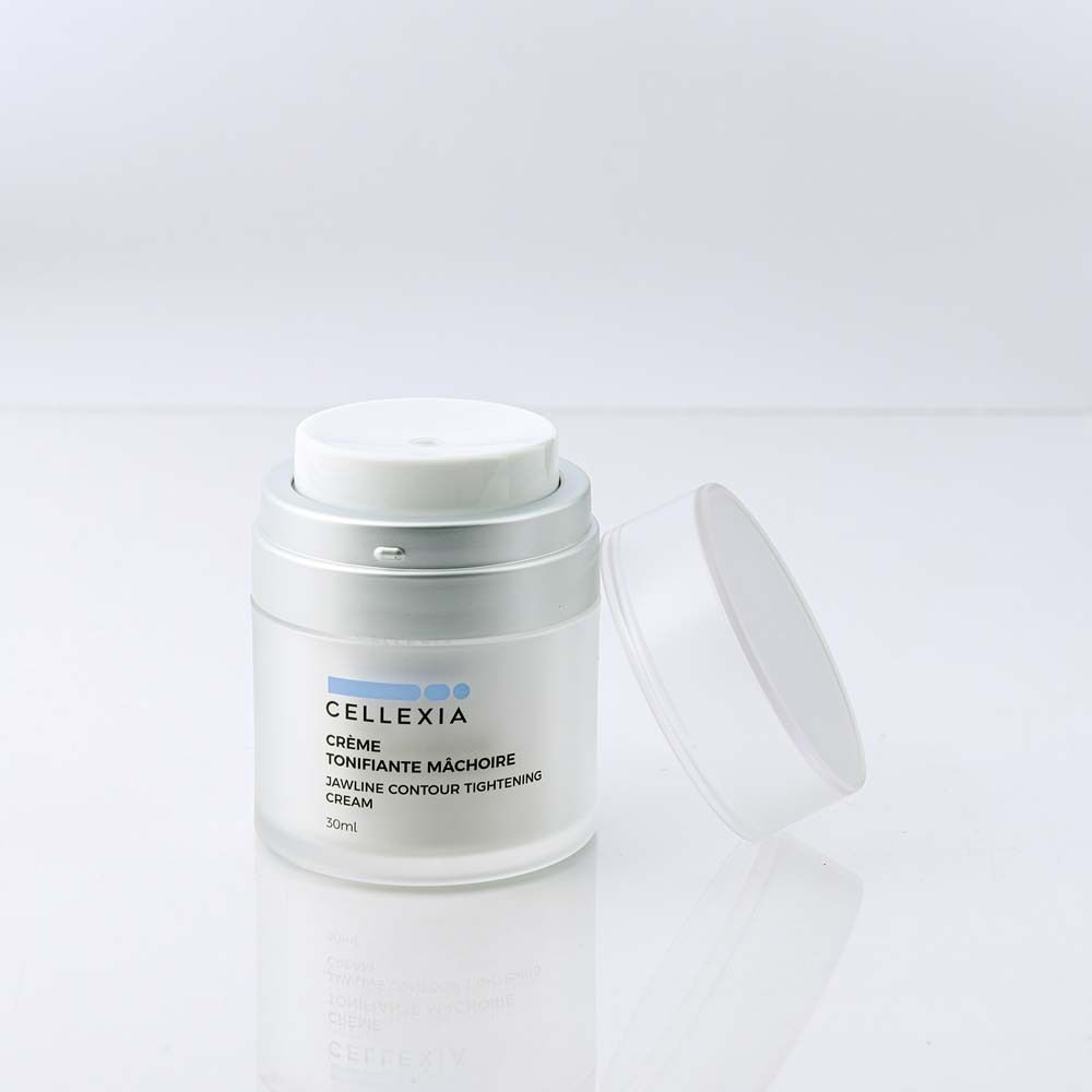 Creme-Tiegel mit geöffnetem Deckel. Aufschrift: Cellexia, Crème Tonifiante Mâchoire, Jawline Contour Tightening Cream. 30ml.