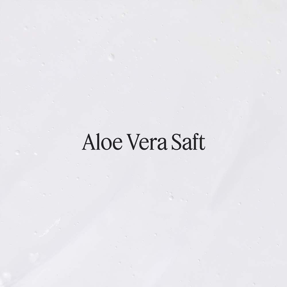 Texte : Aloe Vera Saft, en noir sur fond blanc.