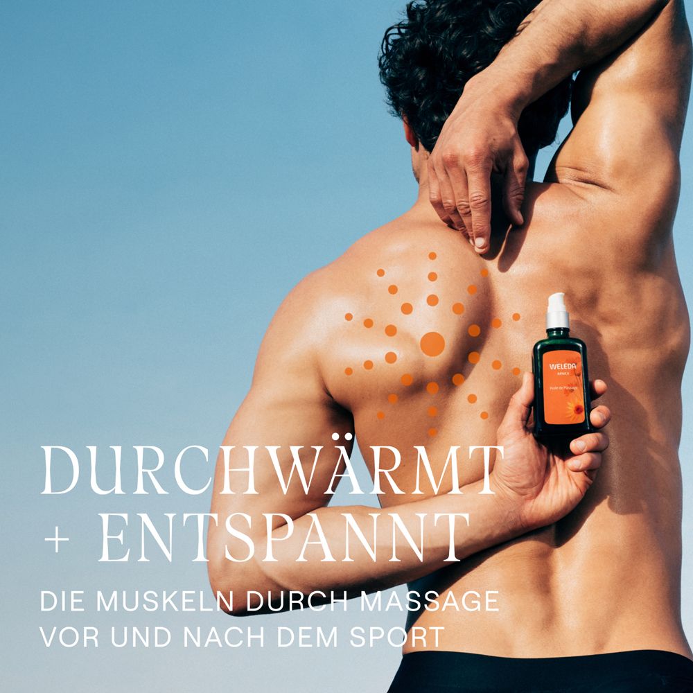 Mann mit freiem Oberkörper. Auf dem Rücken sind orangefarbene Punkte. Text: Durchwärmt + Entspannt.