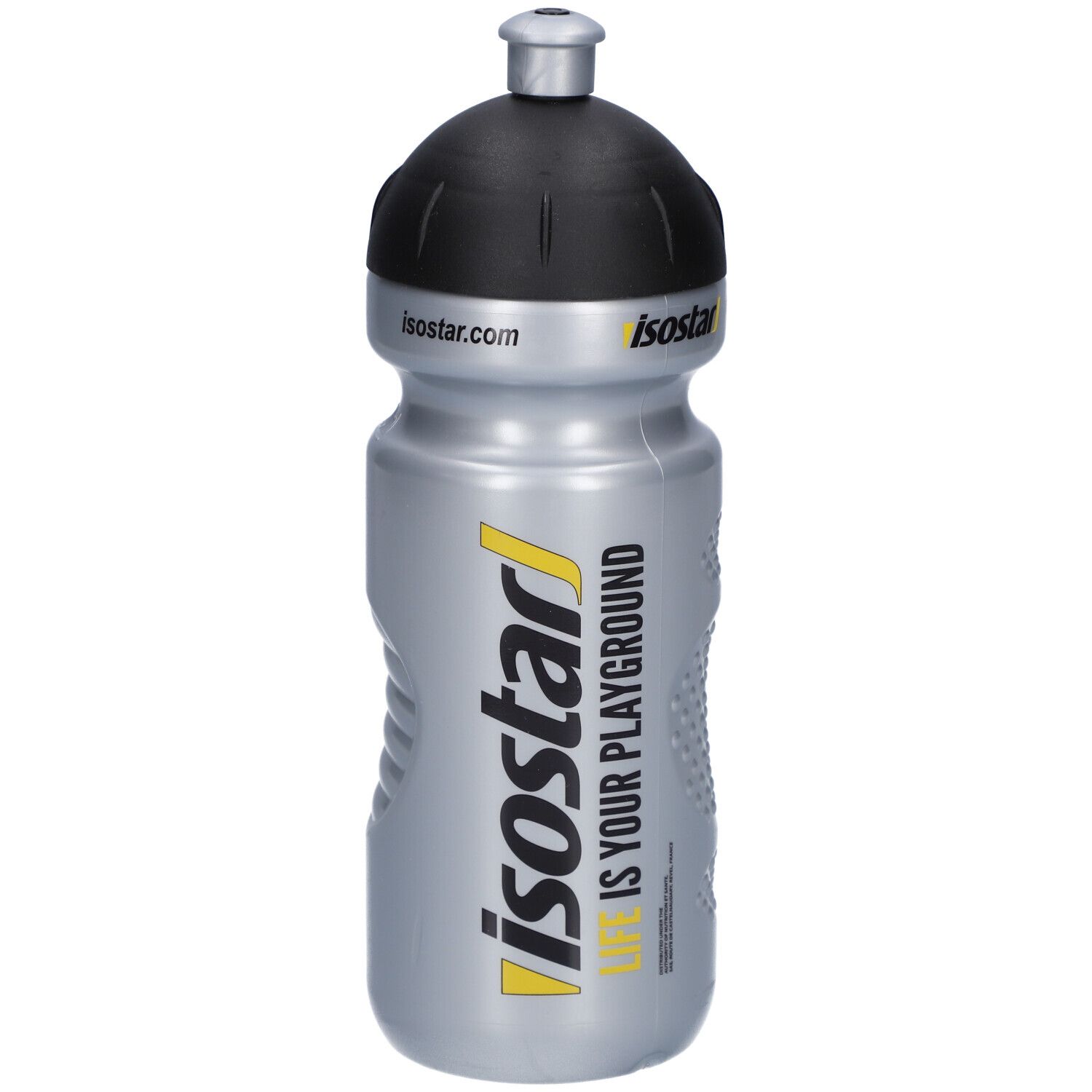 Gourde argentée avec bouchon noir. Inscription jaune et noire : isostar. Texte : LIFE IS YOUR PLAYGROUND. Code-barres.
