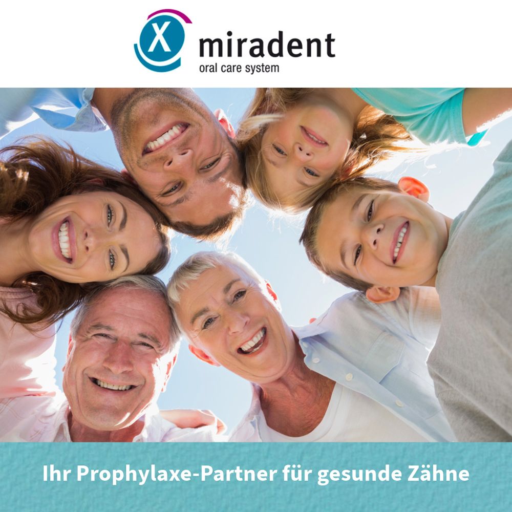Menschen lächeln in die Kamera. Text: Ihr Prophylaxe-Partner für gesunde Zähne. Logo: miradent.